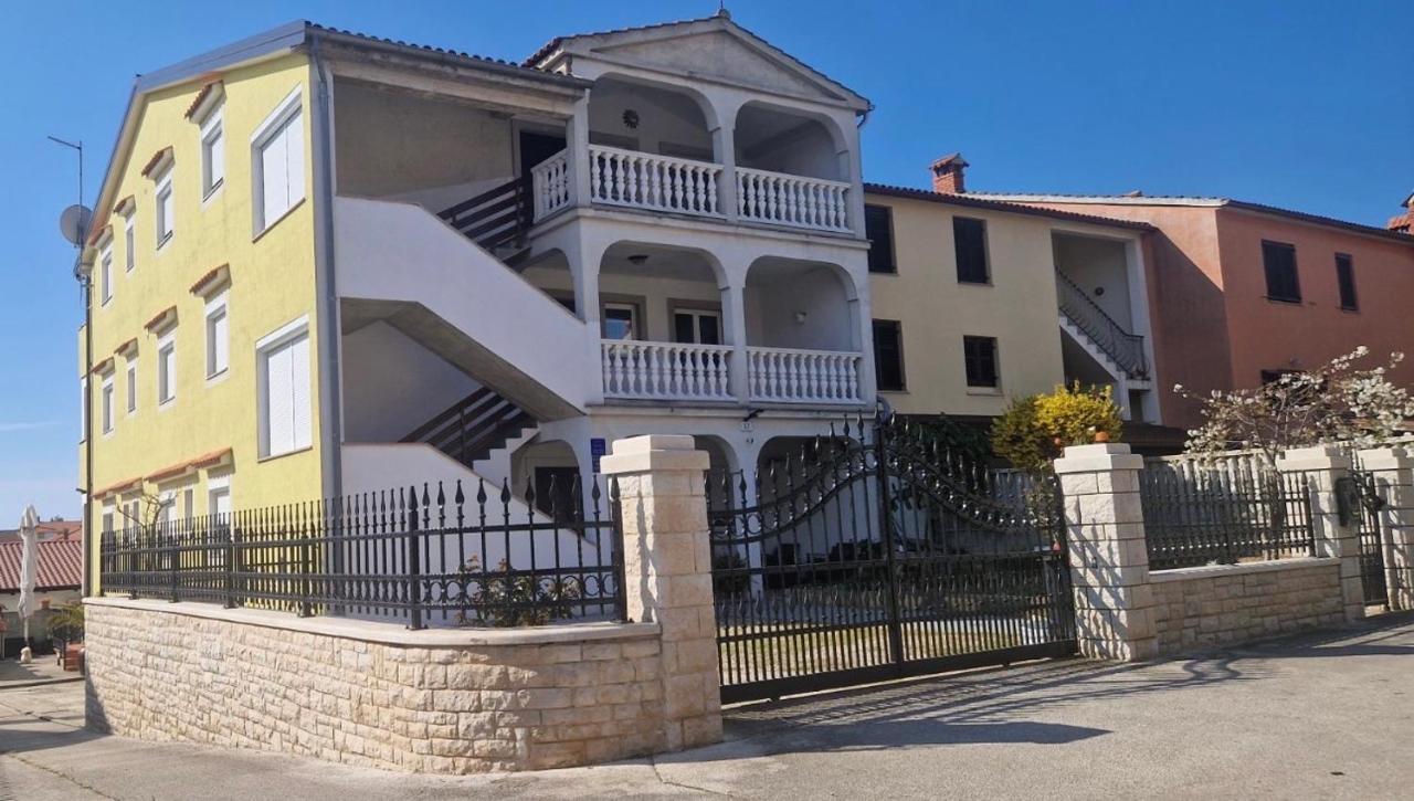 Guest House Casa Mia - Rooms & Apartments Rovinj Exterior photo
