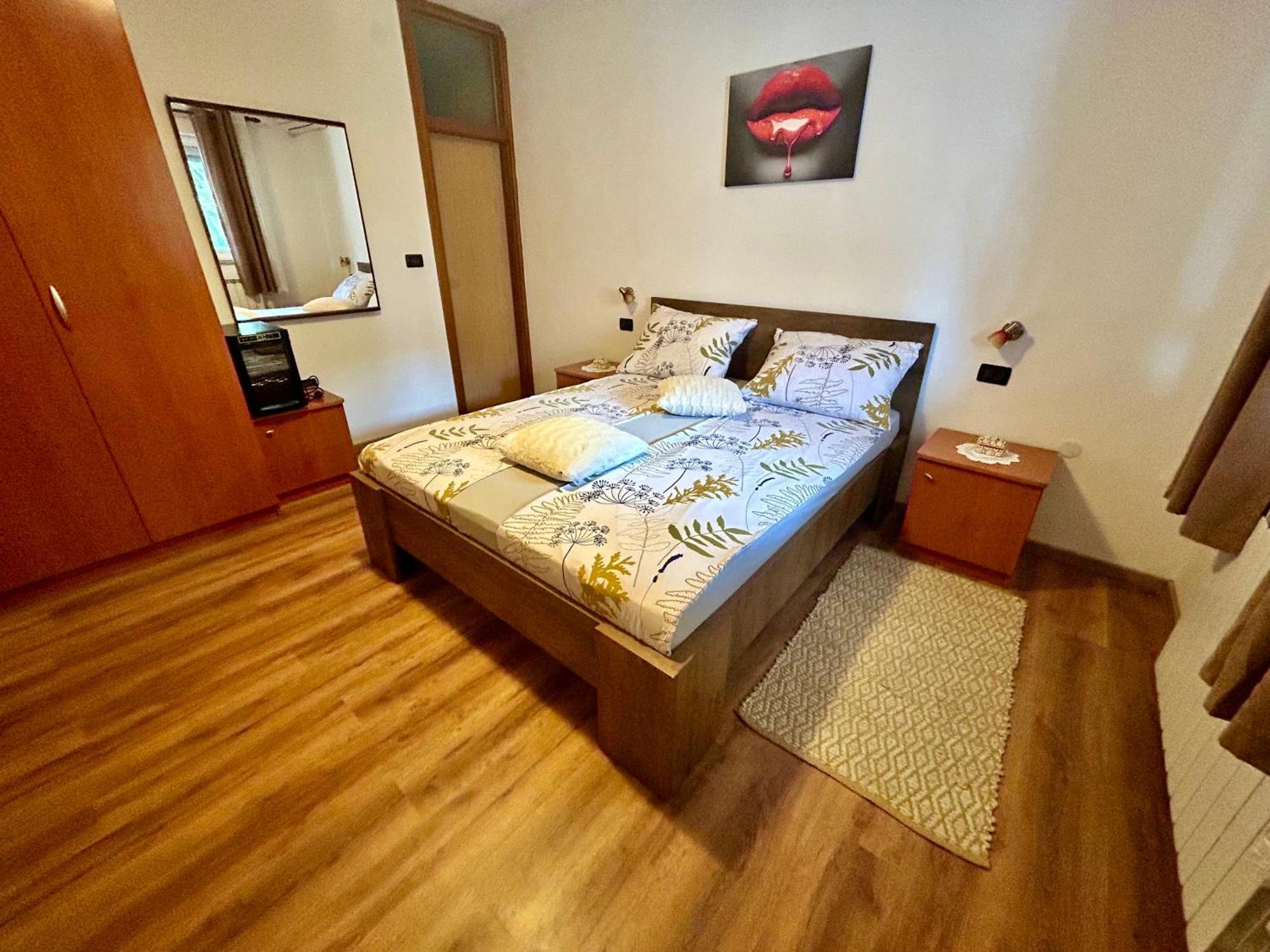 Guest House Casa Mia - Rooms & Apartments Rovinj Exterior photo